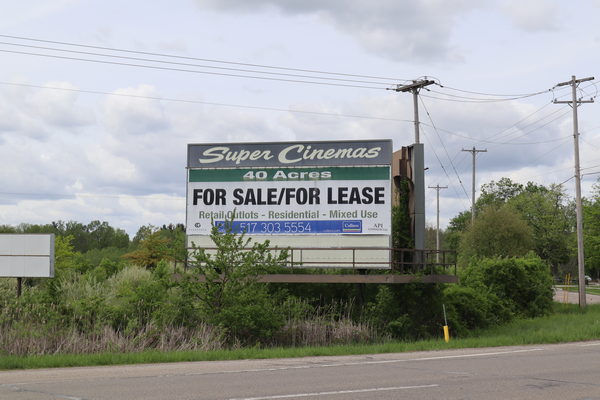 Super Cinemas - May 22 2022 (newer photo)